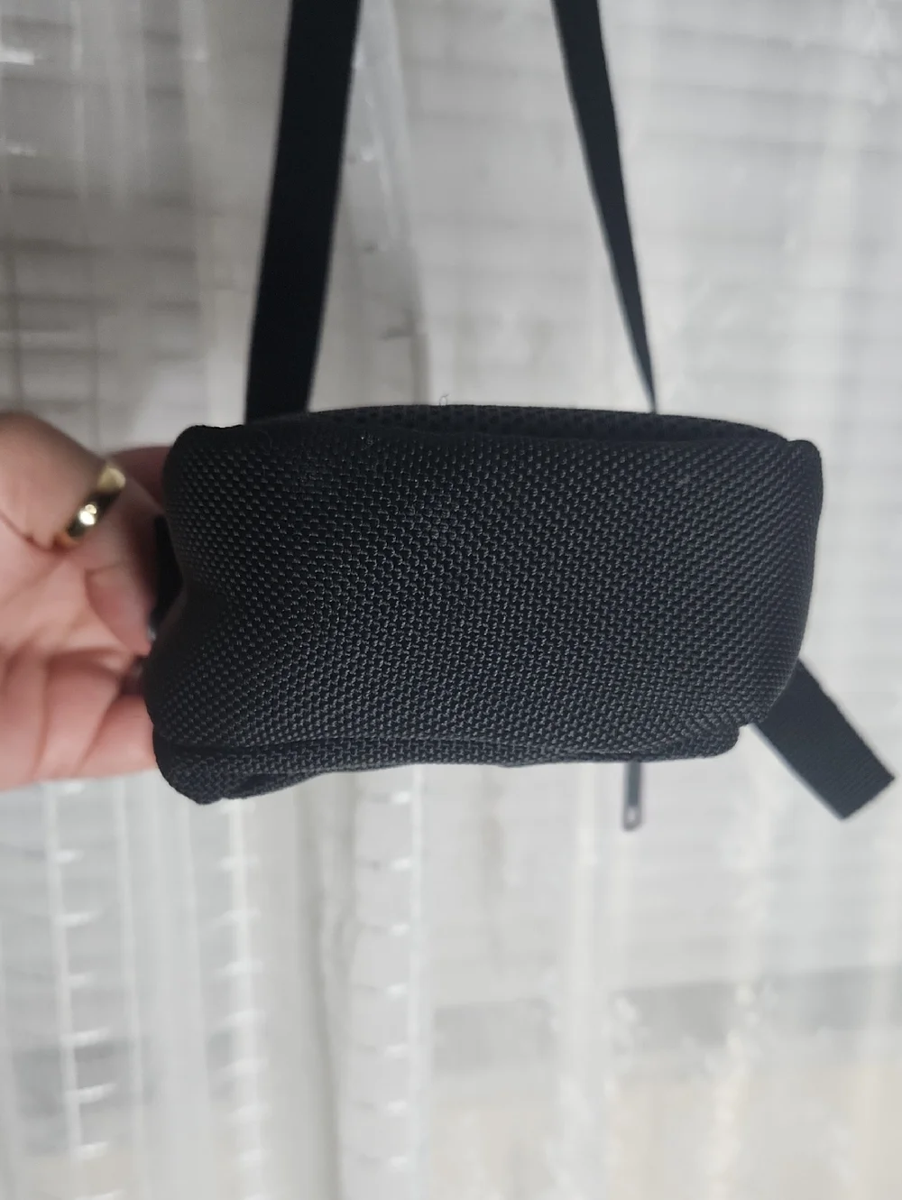 Olympus camera Crossbody bag W zippered front pocket & Adjustable Strap